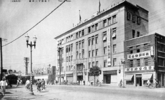 <레디메이드 인생>, 
지식인 P, 식민지 현실을 냉소하다 썸네일