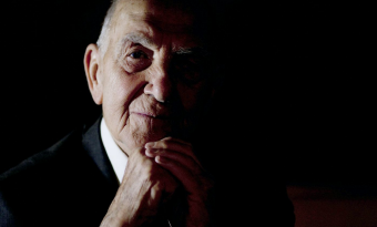 스테판 에셀, 
젊은이여 분노하라! 새로운 삶이 열릴 때까지! 썸네일